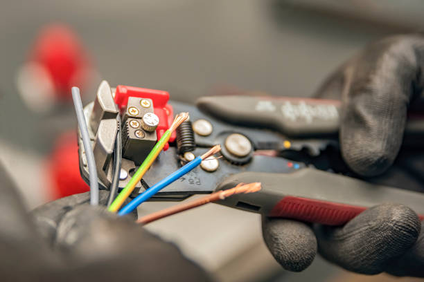 Best Electrical Outlet Repair  in Belle Isle, FL